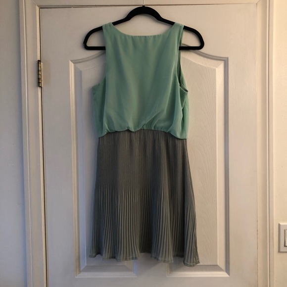 UO Pins and Needles Pleated Skirt Dress, size Med. - Picture 2 of 7